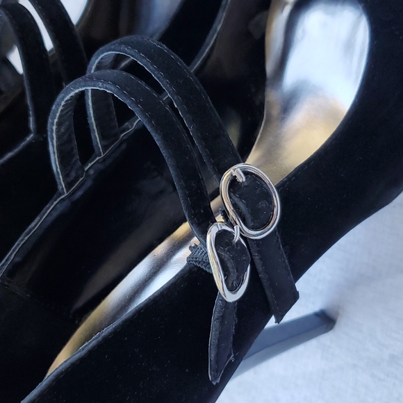 Strappy Heels - Picture 9 of 10